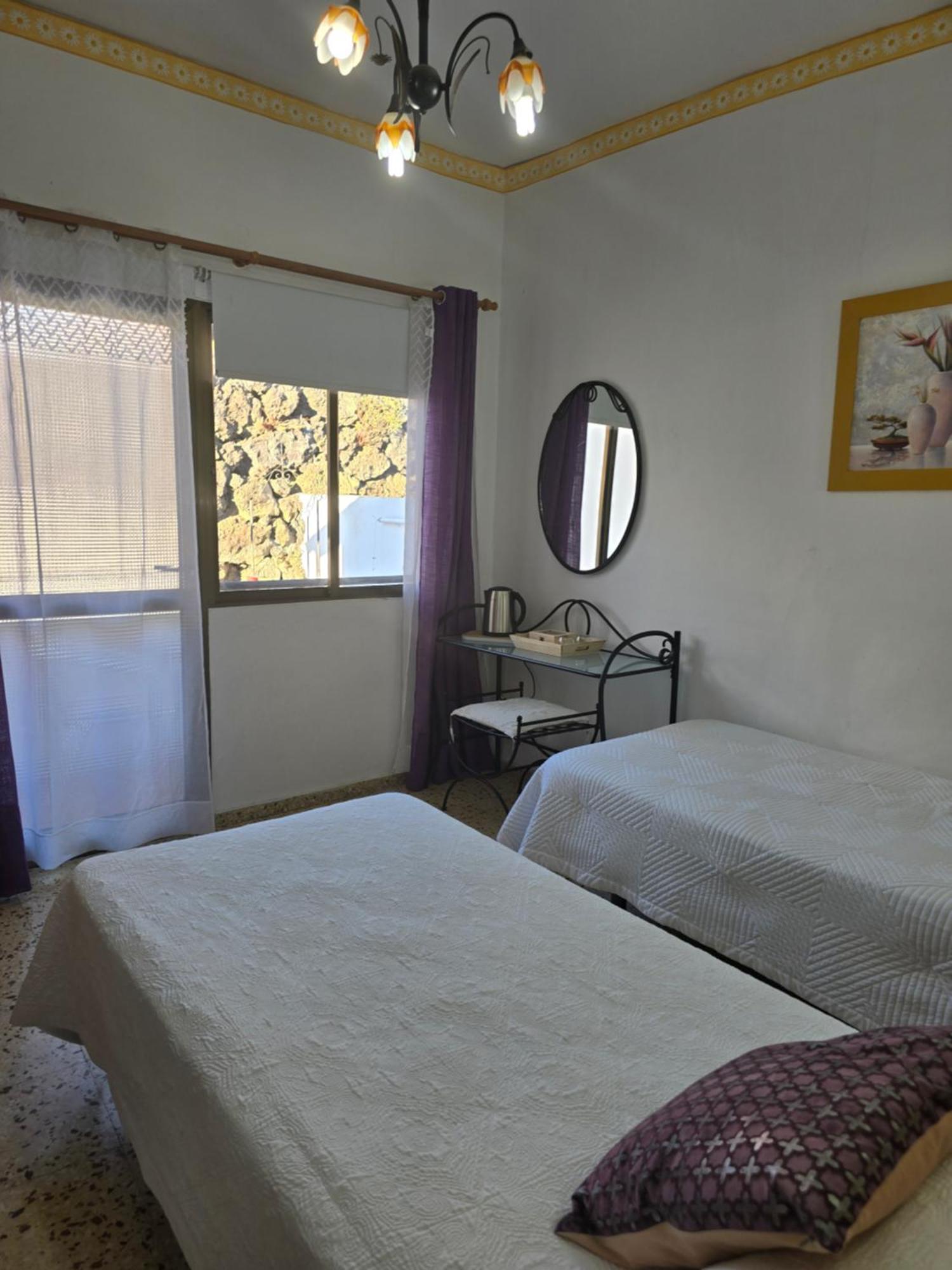 Pension Los Volcanes Fuencaliente de la Palma Exterior photo