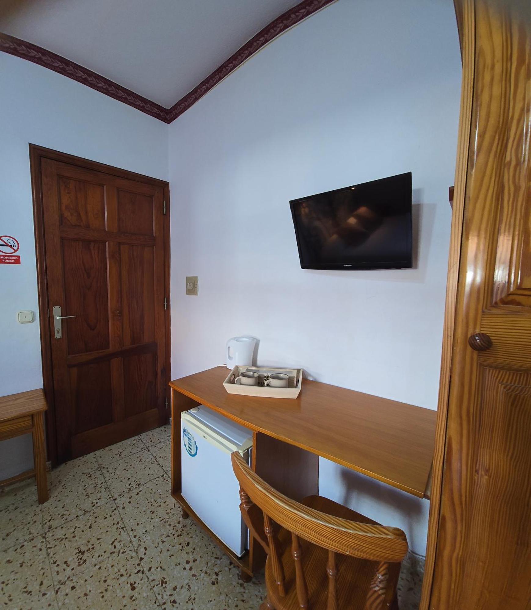Pension Los Volcanes Fuencaliente de la Palma Exterior photo