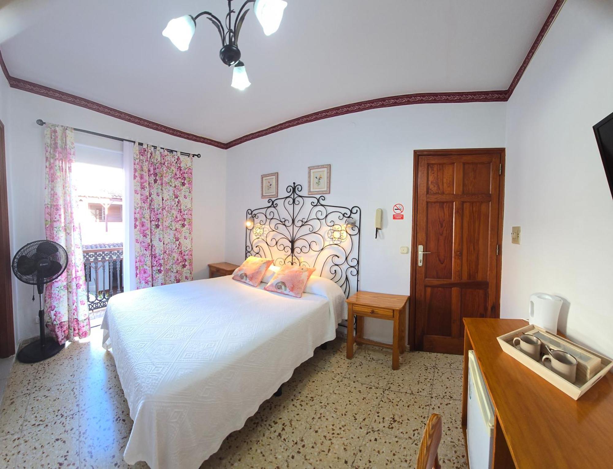 Pension Los Volcanes Fuencaliente de la Palma Exterior photo